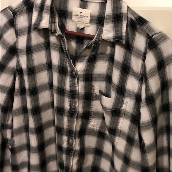 American Eagle - Casual Button Down - Picture 2 of 3